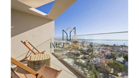 APARTAMENTO T2 COM VISTA MAR
Apartamento T2 com...