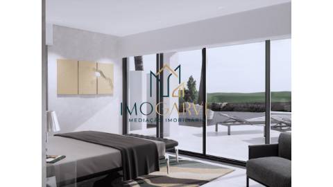 Moradia T4 com piscina&nbsp;Moradia T4...