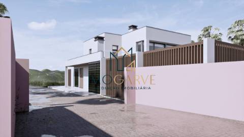 Moradia T4 com piscina&nbsp;Moradia T4...