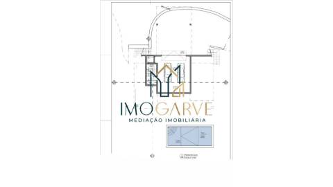 MORADIA T4 COM PISCINA IMPLANTADA NUM LOTE DE 10...