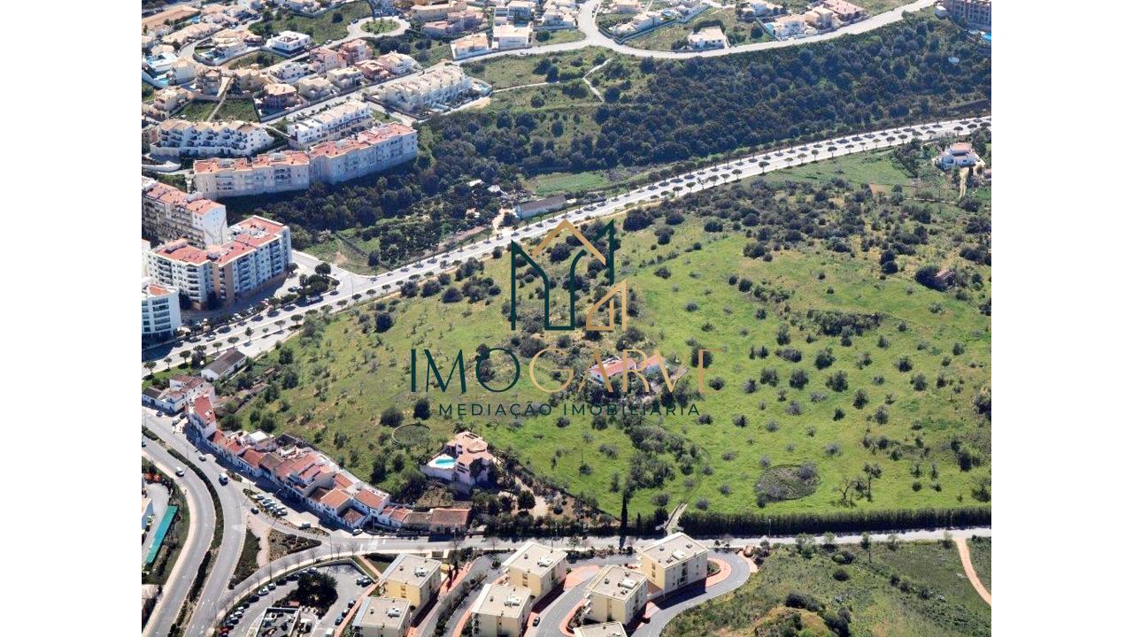 LOTE DE TERRENO PARA CONSTRU&Ccedil;&Atilde;O DE...