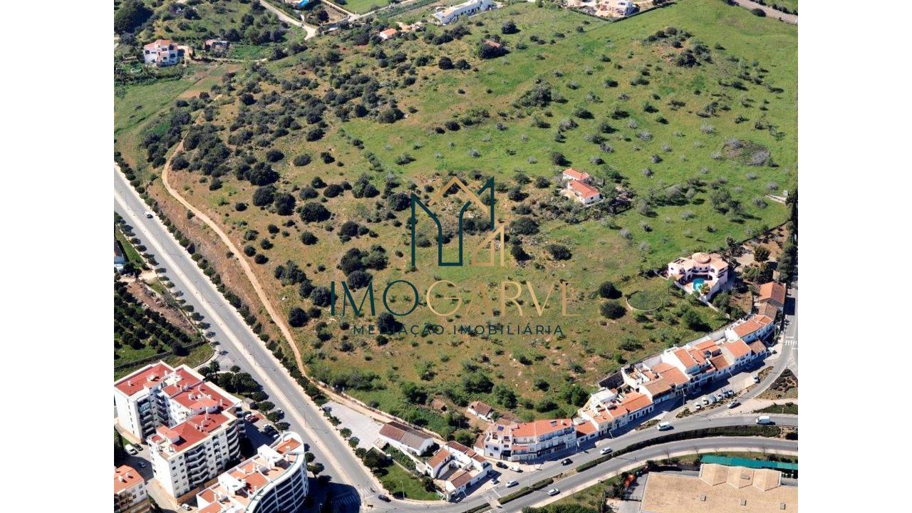 LOTE DE TERRENO PARA CONSTRU&Ccedil;&Atilde;O DE...