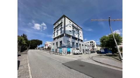 🏢 Espa&ccedil;o Comercial para Arrendamento no...