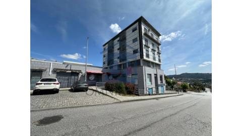 🏢 Espa&ccedil;o Comercial para Arrendamento no...