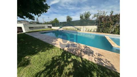 Moradia T3 com Piscina, Jardim e Excelente...