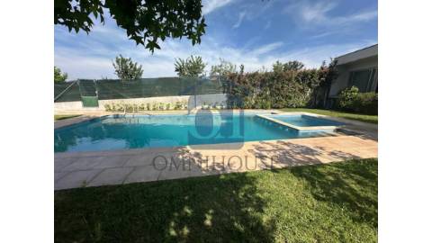 Moradia T3 com Piscina, Jardim e Excelente...