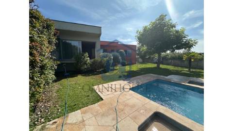 Moradia T3 com Piscina, Jardim e Excelente...