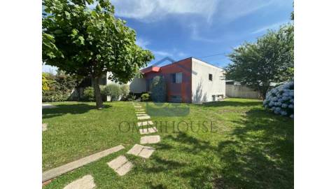 Moradia T3 com Piscina, Jardim e Excelente...