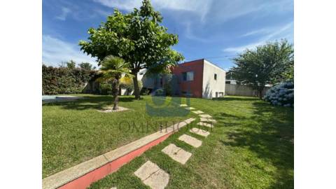 Moradia T3 com Piscina, Jardim e Excelente...