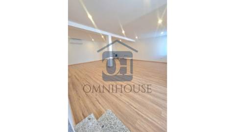 Duas Moradias Geminadas T3 - Lixa Espa&ccedil;o...