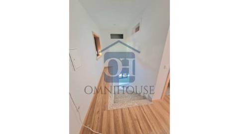 Duas Moradias Geminadas T3 - Lixa Espa&ccedil;o...