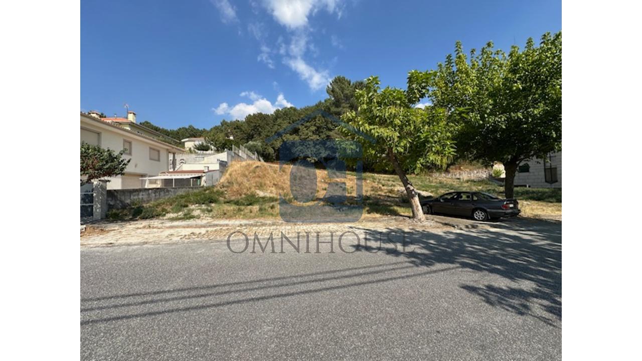 🌿 Terreno para constru&ccedil;&atilde;o em...