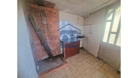 🏡 Moradia para venda na Cal&ccedil;ada de...