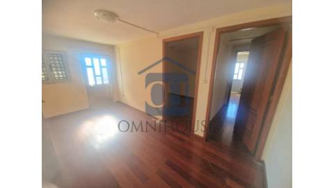 🏡 Moradia para venda na Cal&ccedil;ada de...