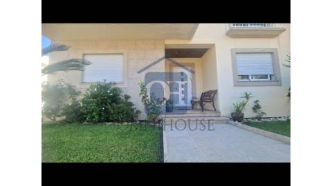 Moradia em Banda T3+1LOCALIZA&Ccedil;&Atilde;O...