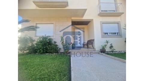 Moradia em Banda T3+1LOCALIZA&Ccedil;&Atilde;O...