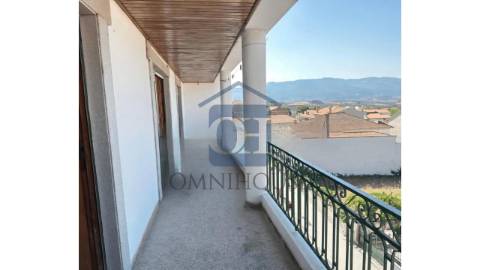 Apartamento T1 Arrendado | Centro de Macedo de...