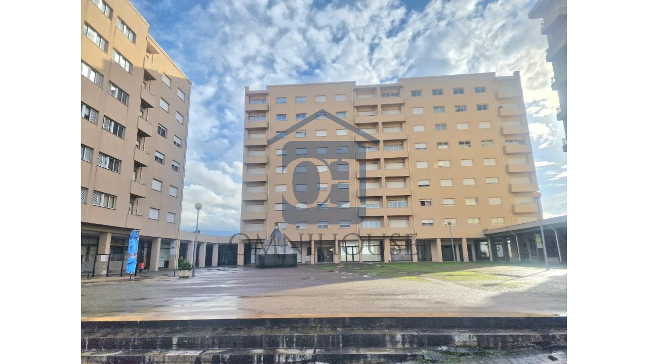 🏙️ Apartamento T4 com 173 m&sup2; no Centro de...