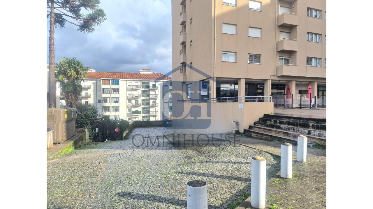 🏙️ Apartamento T4 com 173 m&sup2; no Centro de...