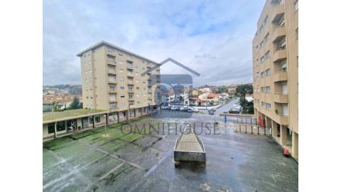 🏙️ Apartamento T4 com 173 m&sup2; no Centro de...