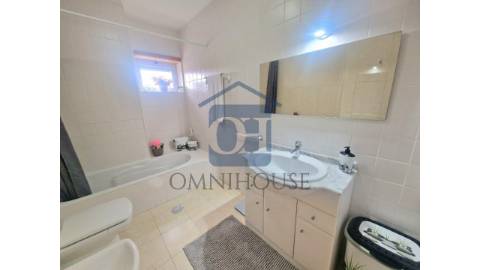 🏙️ Apartamento T4 com 173 m&sup2; no Centro de...