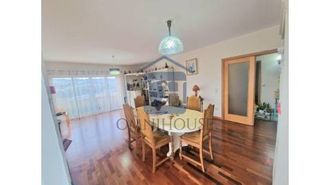 🏙️ Apartamento T4 com 173 m&sup2; no Centro de...