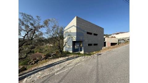 🏗️ Oportunidade em Gondar: Moradia T3 em...