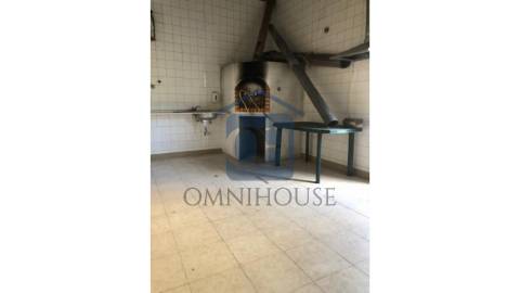 Moradia Multifuncional em Padronelo – Excelente...