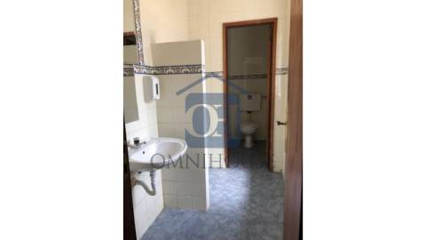 Moradia Multifuncional em Padronelo – Excelente...