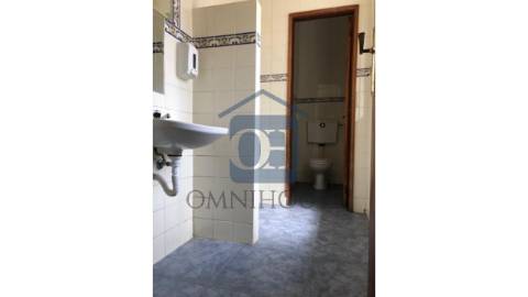 Moradia Multifuncional em Padronelo – Excelente...