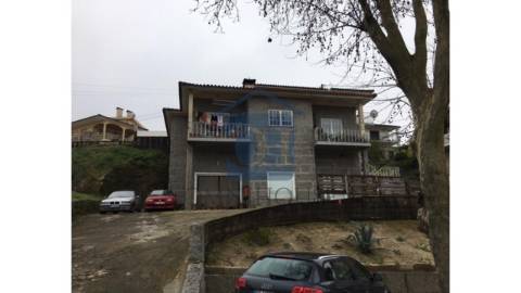 Moradia Multifuncional em Padronelo – Excelente...
