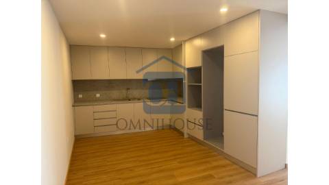 Moradia Geminada T3 - Lixa 
 
 Espaço Exterior...