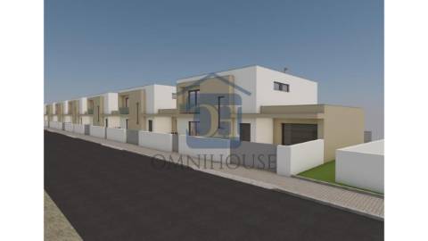 Moradia Nova em Construção | T3 com Suite |...
