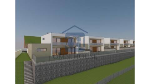 Moradia Nova em Construção | T3 com Suite |...