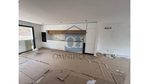 Moradia Nova em Construção | T3 com Suite |...