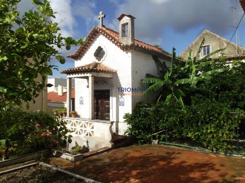 Moradia T7 + T1 + Capela nas Caldas da Rainha