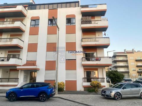 Apartamento T3 com Vista Mar – Praia do Pedrógão