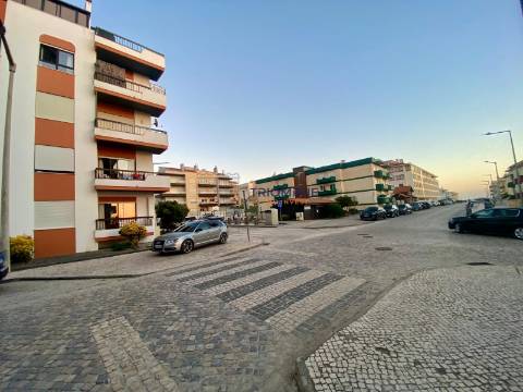 Apartamento T3 com Vista Mar – Praia do Pedrógão