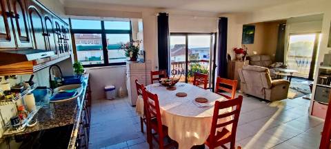 Apartamento T3 com Vista Mar – Praia do Pedrógão