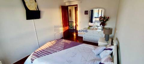 Apartamento T3 com Vista Mar – Praia do Pedrógão