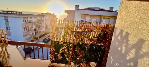 Apartamento T3 com Vista Mar – Praia do Pedrógão