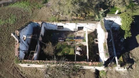 Quinta T5 com Projeto em Aprovação - Rio Maior