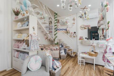 Loja com Mezzanine, São Domingos de Benfica