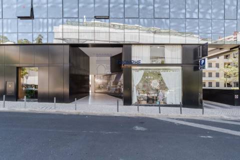 Loja com Mezzanine, São Domingos de Benfica