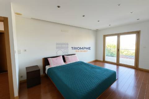 Moradia Contemporânea T4