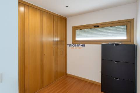 Moradia Contemporânea T4