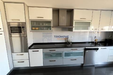 Moradia Contemporânea T4