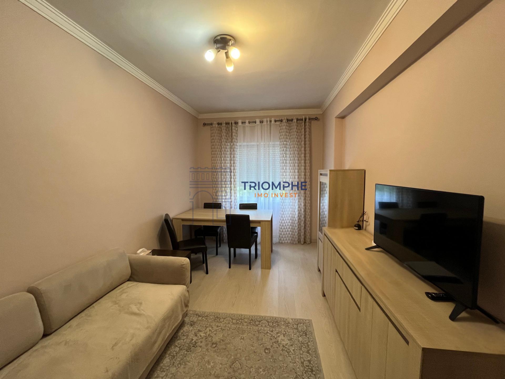 Apartamento T2 Remodelado– Reboleira, Amadora