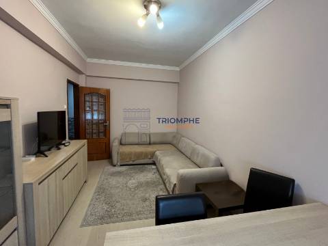 Apartamento T2 Remodelado– Reboleira, Amadora