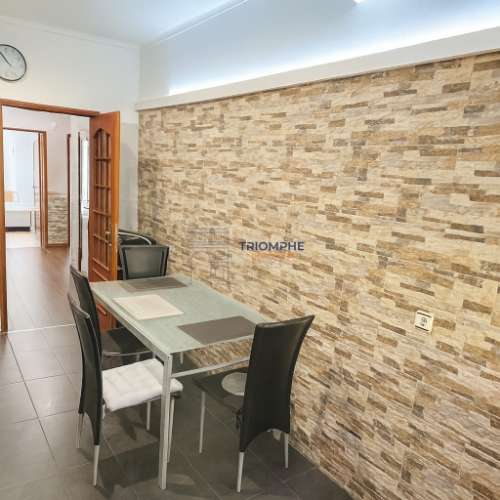 Apartamento T2 Remodelado– Reboleira, Amadora
